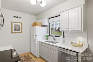 216 Wakefield Dr, Charlotte, NC 28209 - Photo 12