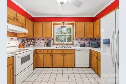 3158 Florida Drive, Hendersonville, NC 28792 - Photo 14