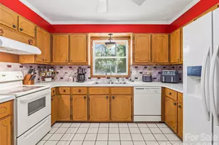 3158 Florida Dr, Hendersonville, NC 28792 - Photo 14