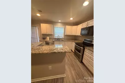 7413 Tupelo Lane, Charlotte, NC 28269 - Photo 4