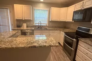 7413 Tupelo Ln, Charlotte, NC 28269 - Photo 4