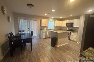 7413 Tupelo Ln, Charlotte, NC 28269 - Photo 2