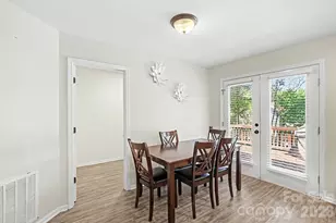7413 Tupelo Ln, Charlotte, NC 28269 - Photo 10