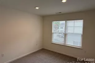 2029 Oakdale Rd, Charlotte, NC 28216 - Photo 6