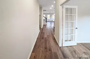 4223 Ruth Crk Ct, Charlotte, NC 28216 - Photo 2
