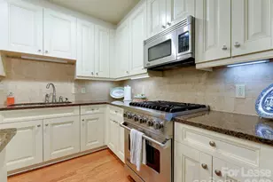 701 Royal Ct, Charlotte, NC 28202 - Photo 8