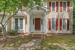 14437 Raynham Dr, Charlotte, NC 28262 - Photo 2
