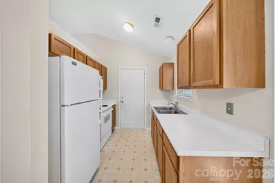 4627 Victory Lane, Charlotte, NC 28269 - Photo 22