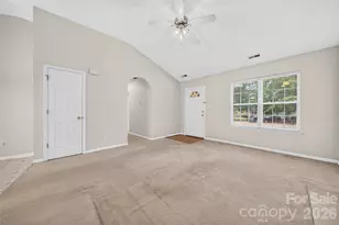 4627 Victory Ln, Charlotte, NC 28269 - Photo 18