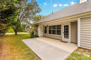 123 Meadow Lilly Ct, Mooresville, NC 28115 - Photo 2