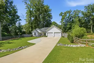 1863 Sardis Dr, Lancaster, SC 29720 - Photo 1