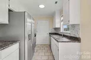 2301 Hunters Way, Monroe, NC 28110 - Photo 8