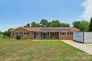 730 Hummingbird Cir, Salisbury, NC 28146 - Photo 2