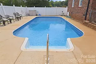 115 Arc St, Bessemer City, NC 28016 - Photo 6