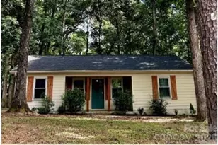 317 Jackson Pl, Matthews, NC 28104 - Photo 1