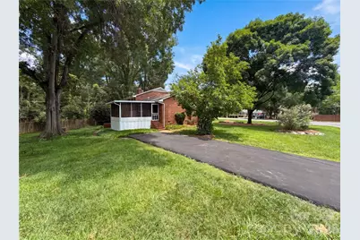 5410 Sharon Road, Charlotte, NC 28210 - Photo 2