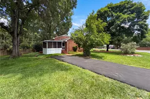 5410 Sharon Rd, Charlotte, NC 28210 - Photo 2