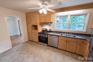 5410 Sharon Rd, Charlotte, NC 28210 - Photo 10