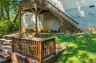 11 W Raleigh Rd, Asheville, NC 28803 - Photo 22