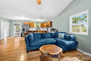 11 W Raleigh Rd, Asheville, NC 28803 - Photo 6