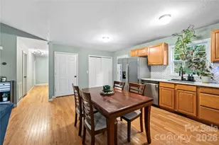 11 W Raleigh Rd, Asheville, NC 28803 - Photo 12