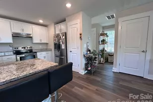 606 E Carpenter St, Dallas, NC 28034 - Photo 6