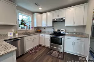 606 E Carpenter St, Dallas, NC 28034 - Photo 8