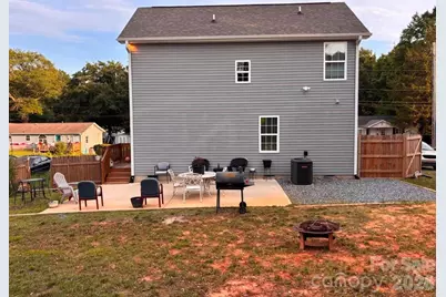 606 E Carpenter Street, Dallas, NC 28034 - Photo 10