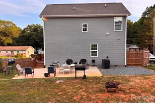 606 E Carpenter St, Dallas, NC 28034 - Photo 10