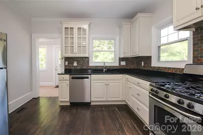 700 E 35th Street, Charlotte, NC 28205 - Photo 16