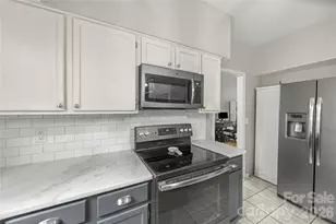 9924 Raddington Ln, Charlotte, NC 28269 - Photo 14
