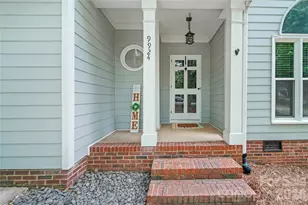 9924 Raddington Ln, Charlotte, NC 28269 - Photo 2