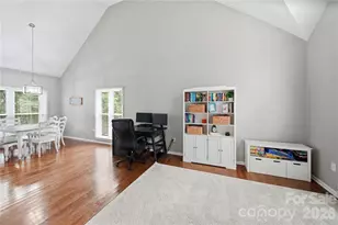9924 Raddington Ln, Charlotte, NC 28269 - Photo 8