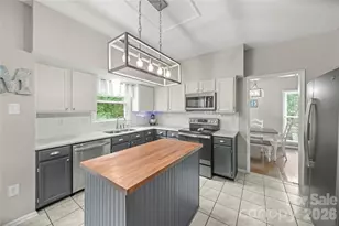 9924 Raddington Ln, Charlotte, NC 28269 - Photo 12