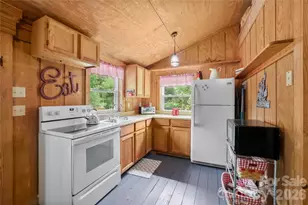 645 W Fork Creek Rd, Saluda, NC 28773 - Photo 38
