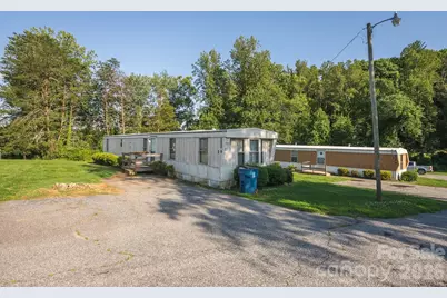 3000 Parker Court, Lenoir, NC 28645 - Photo 6