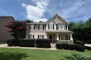 423 Fischer Rd, Fort Mill, SC 29715 - Photo 2