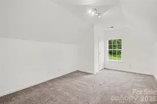 2823 Forest Grove Ct, Charlotte, NC 28269 - Photo 12