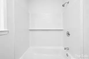 2330 40th Ave Ct NE, Hickory, NC 28601 - Photo 14