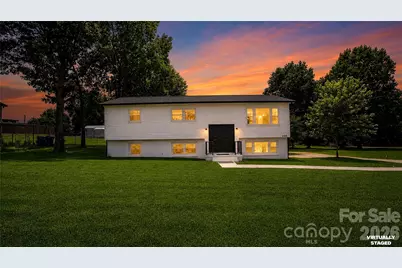 2330 40th Avenue Court NE, Hickory, NC 28601 - Photo 1