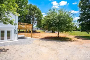 2330 40th Ave Ct NE, Hickory, NC 28601 - Photo 32
