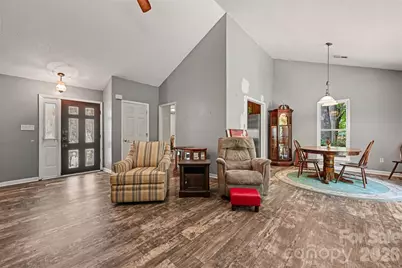 8410 Gidleigh Court, Charlotte, NC 28216 - Photo 6