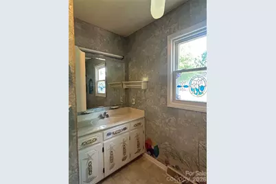 402 E 24th Street, Kannapolis, NC 28083 - Photo 12