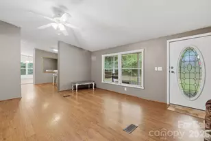 365 Sunflower Rd, Statesville, NC 28625 - Photo 4