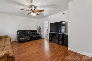 1131 Mt Kisco Dr, Charlotte, NC 28213 - Photo 2