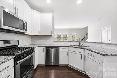 2459 Diplomat Lane, Charlotte, NC 28210 - Photo 4