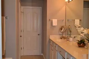 9032 Bishop Crest Ln, Charlotte, NC 28277 - Photo 8