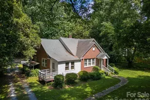 1822 W Sugar Creek Rd, Charlotte, NC 28262 - Photo 1