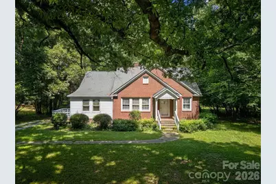 1822 W Sugar Creek Road, Charlotte, NC 28262 - Photo 2