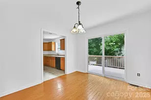 11 Ridgeland Ln, Asheville, NC 28805 - Photo 8